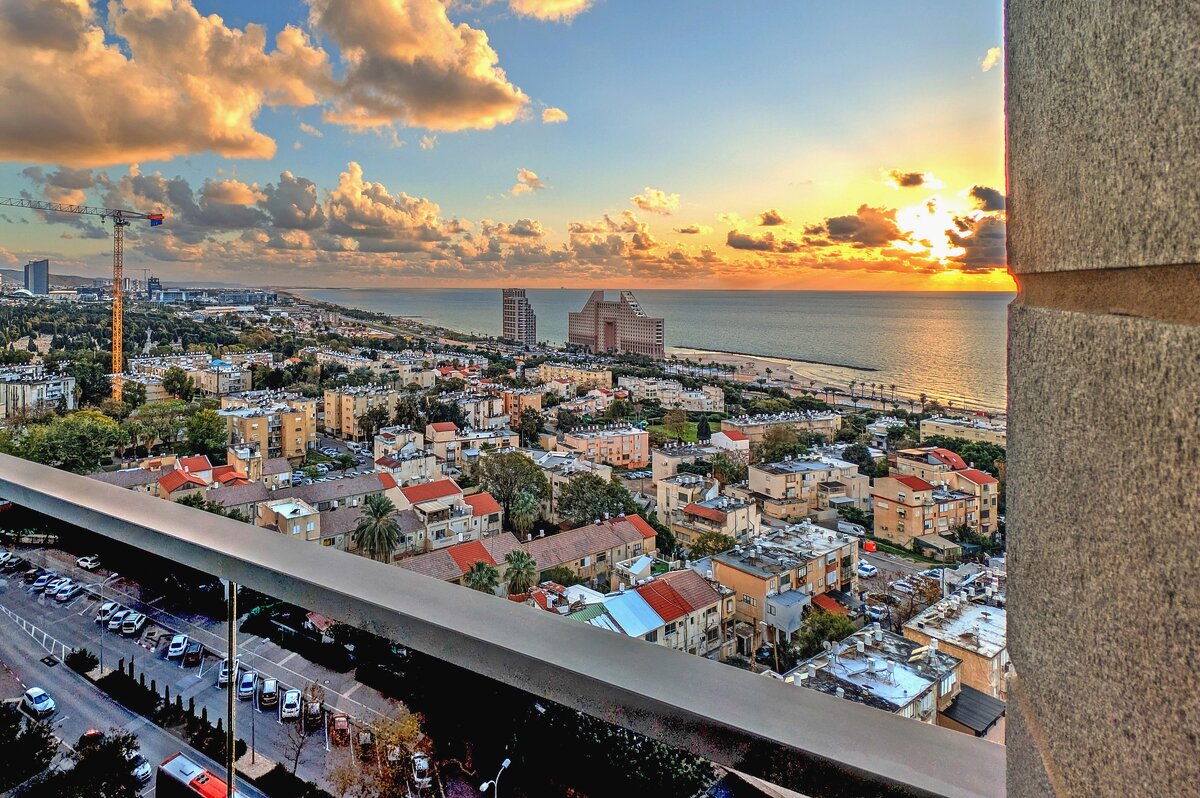 И снова вид с балкона... - Эмиль 