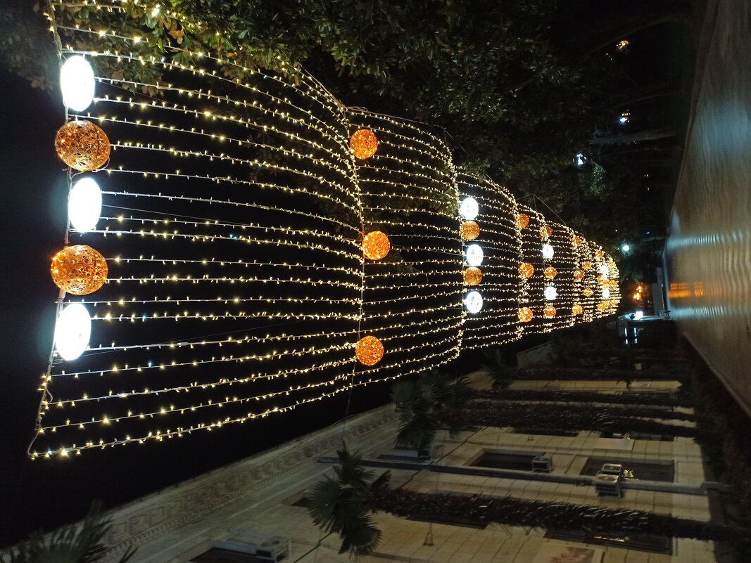 Вечерняя прогулка по Ялте. - Галина 