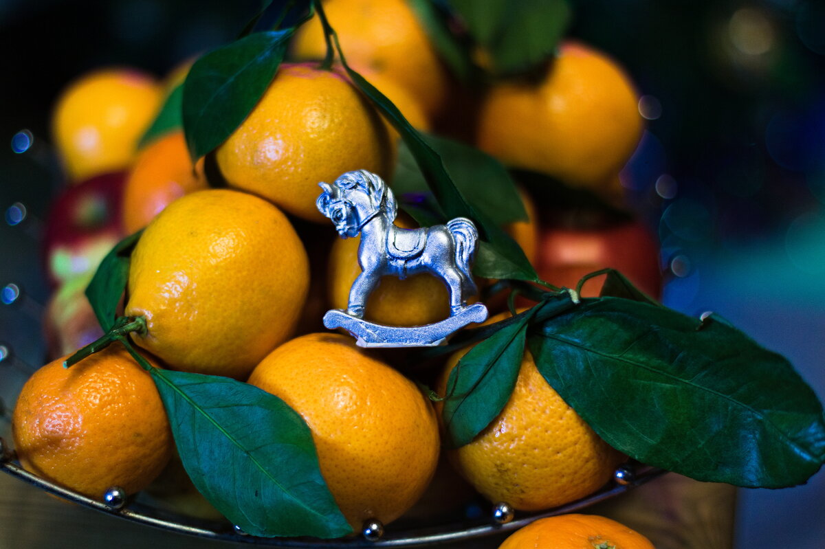 Лошадь в мандаринах) - Артём 