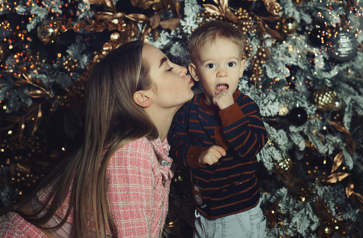 С Новым годом братишка! - Лилия .