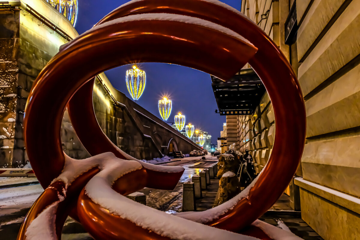 Взгляд через скульптуру - Георгий А