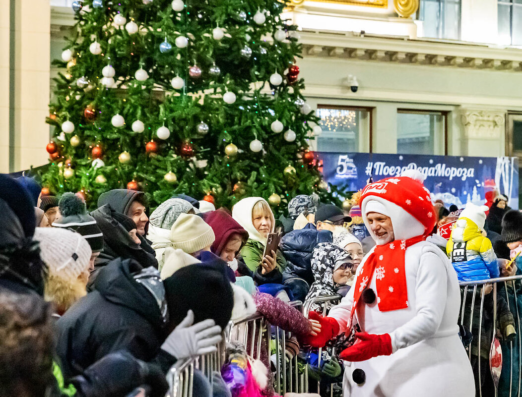 На Киевском вокзале - Александр 