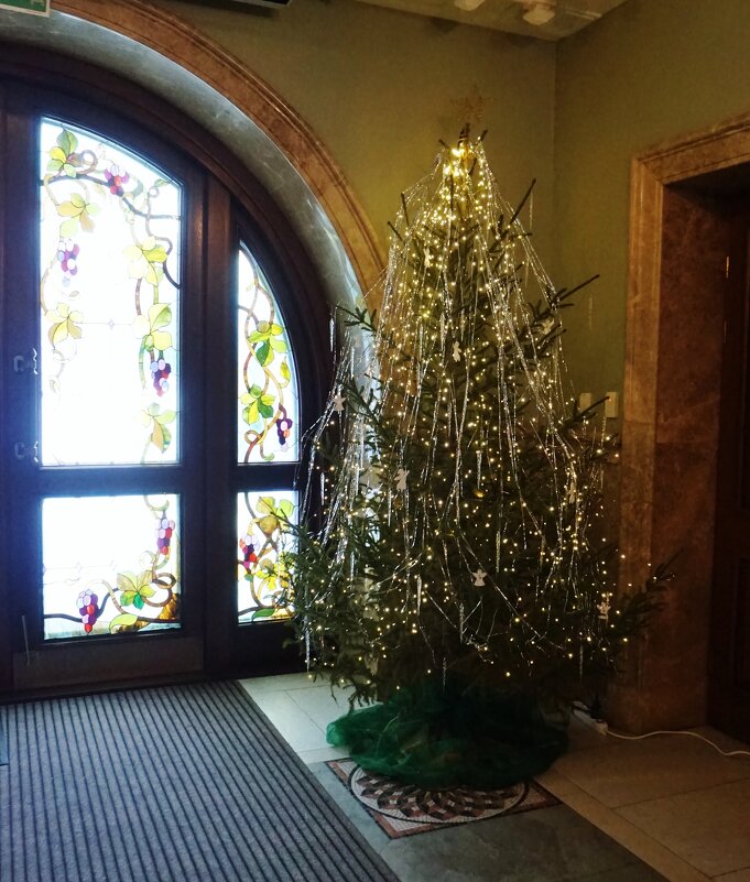 Ёлка в храме - Nataly St. 