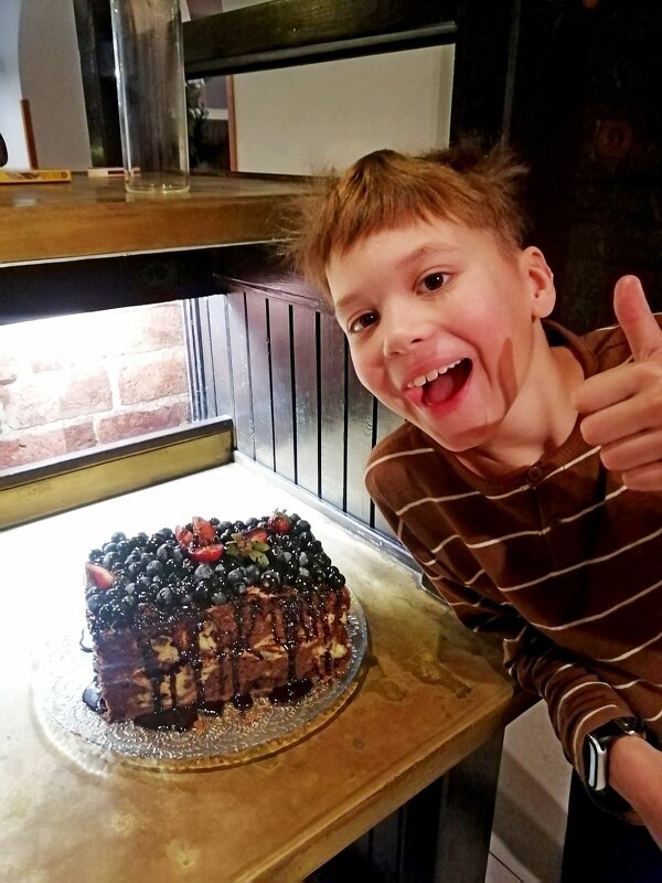 Угощайтесь! - Vladimir Semenchukov