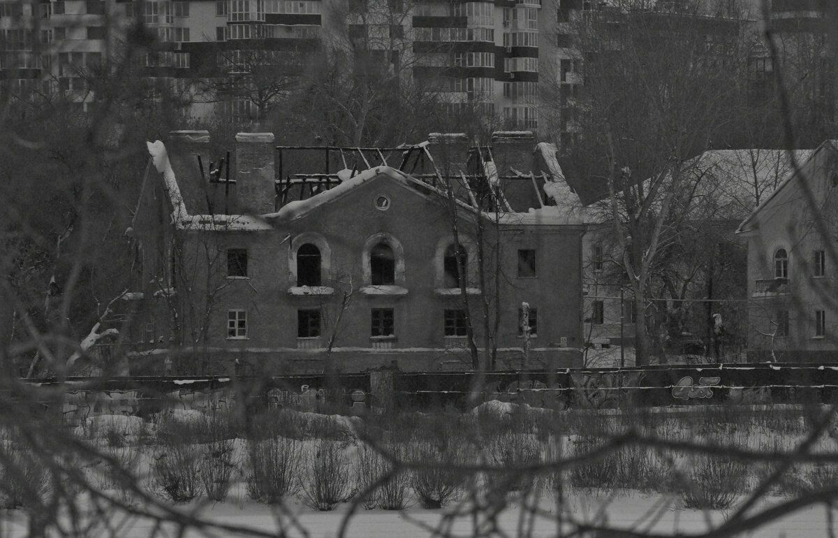 Старый дом. - Сергей Сергеев Старый дом. - Сергей Сергеев