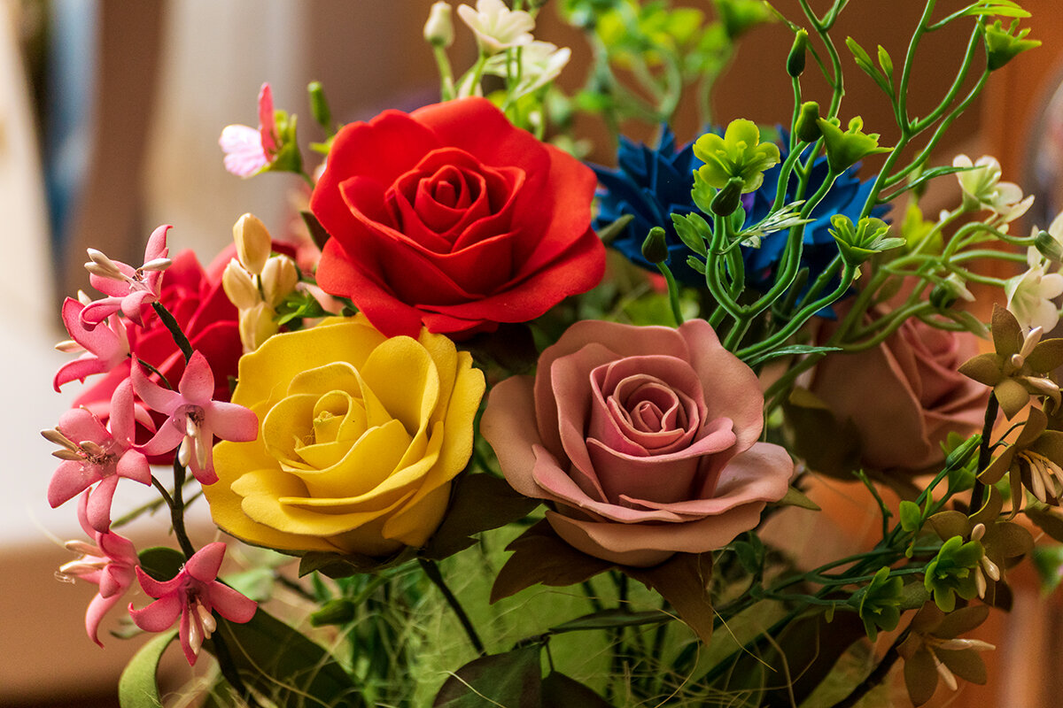 Искусственный букет - Игорь Сикорский Искусственный букет - Игорь Сикорский