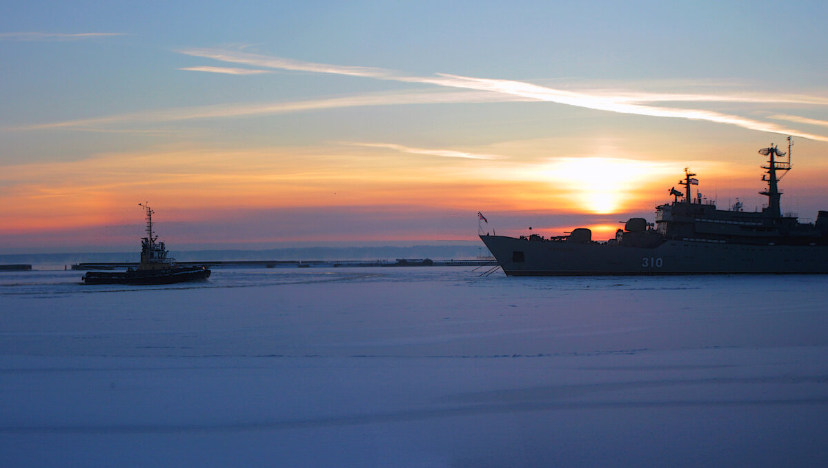 *** - Сергей Григорьев