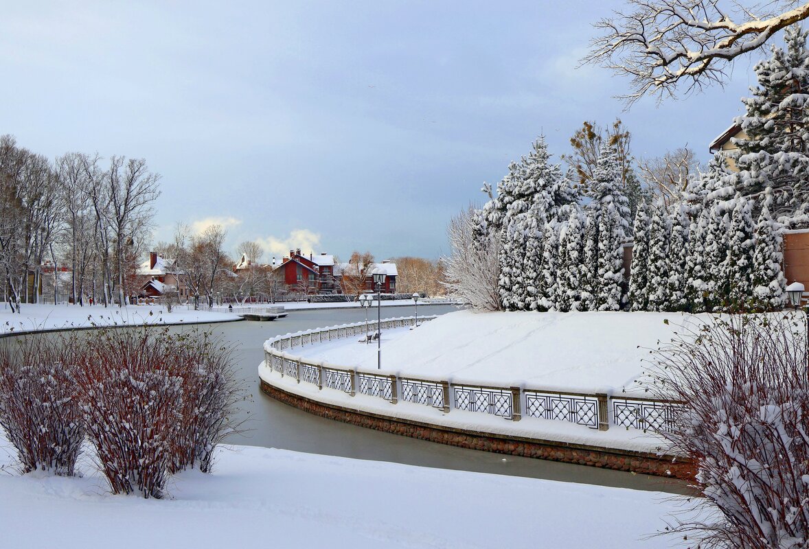 Изгиб пруда - Сергей Карачин Изгиб пруда - Сергей Карачин