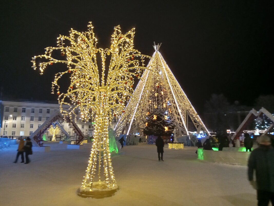 С Новым годом - Виктор 