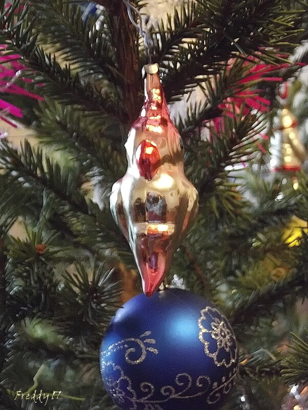 Новогодний попугай - Freddy 97 Новогодний попугай - Freddy 97