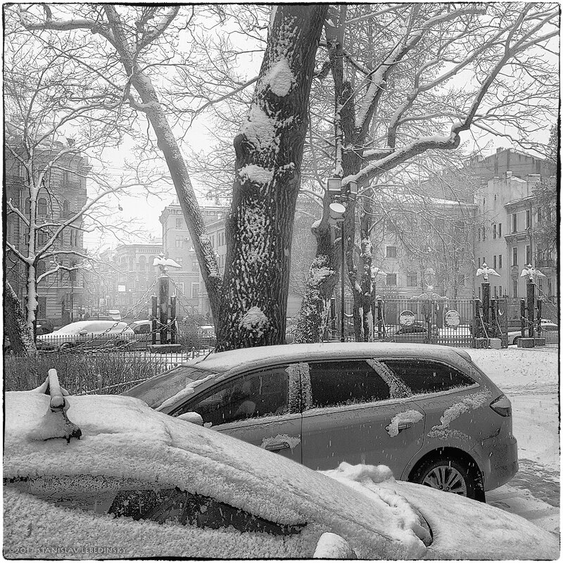 My magic Petersburg_02804_у Преображенского собора - Станислав Лебединский