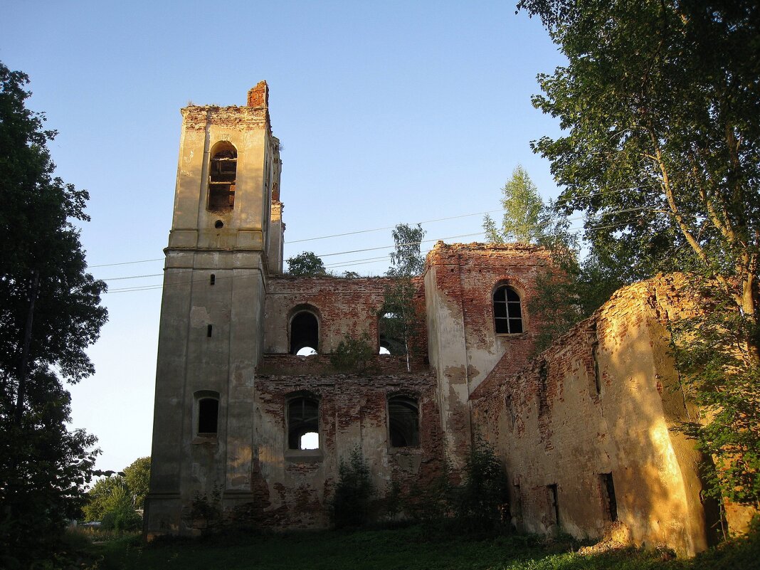 Развалины костела Святой Вероники. - unix (Илья Утропов)