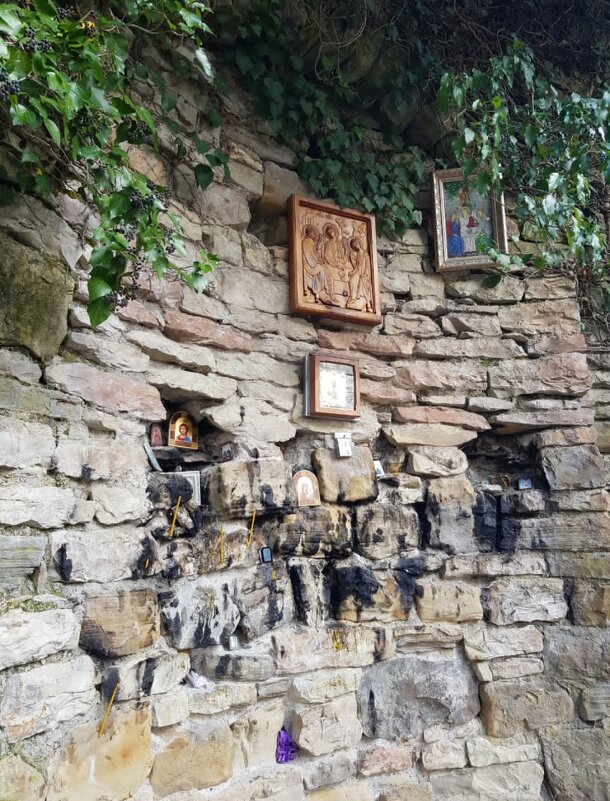 РАЗВАЛИНЫ ХРАМА  Х-ХII века - Tata Wolf