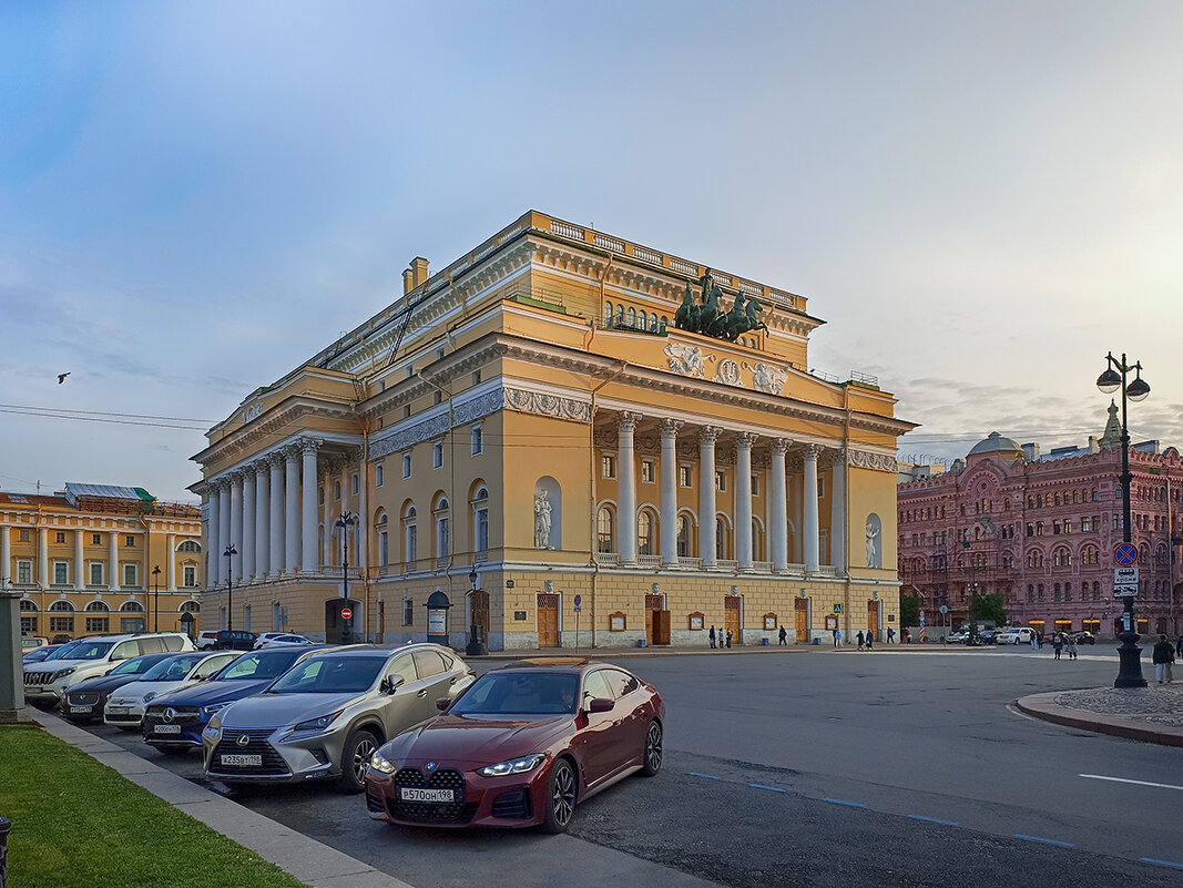 Александрйский театр. СПб. - Лилия *