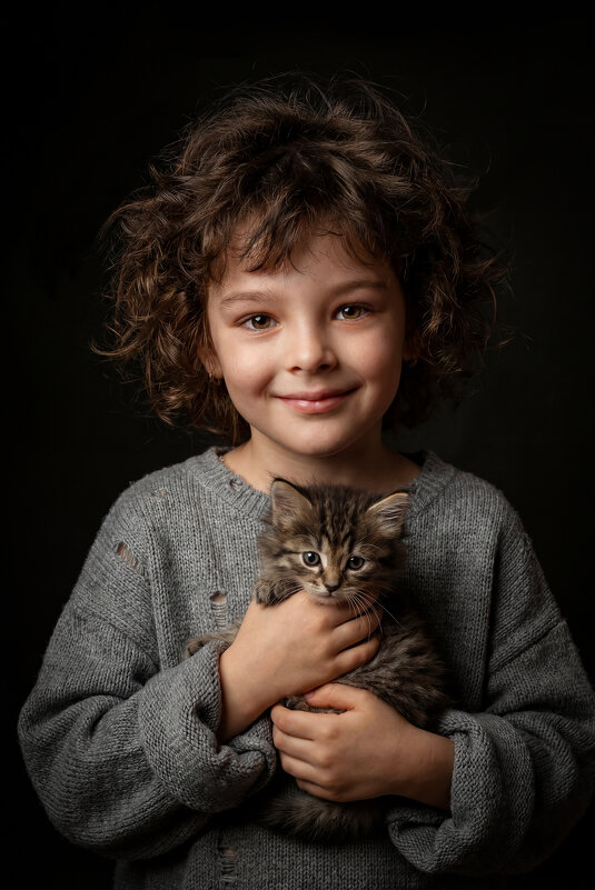 Девочка с котенком. - Татьяна Звада