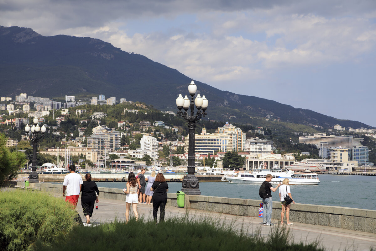 Ялтинские зарисовки - Леонид 