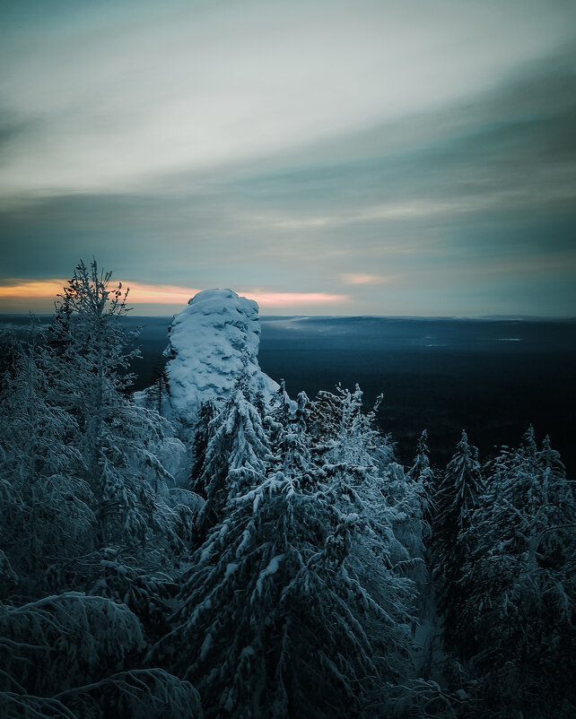 Чёртов палец - Максим Орлов Чёртов палец - Максим Орлов