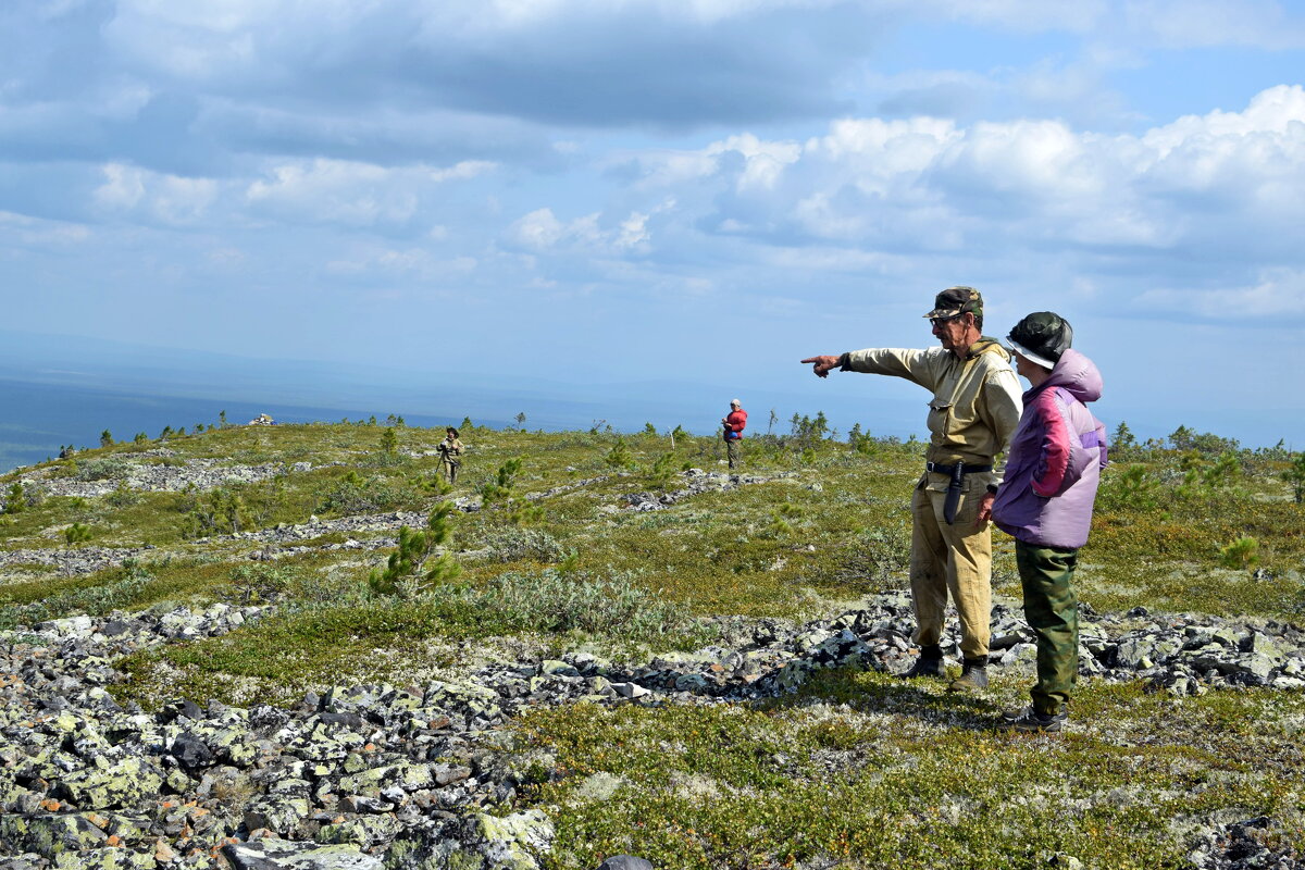 Вон там, в далеке... - ВикТор Быстров