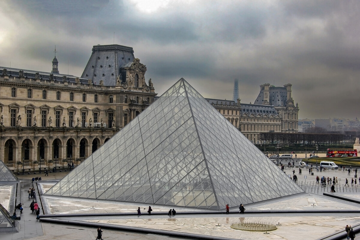 Лувр - skijumper Иванов