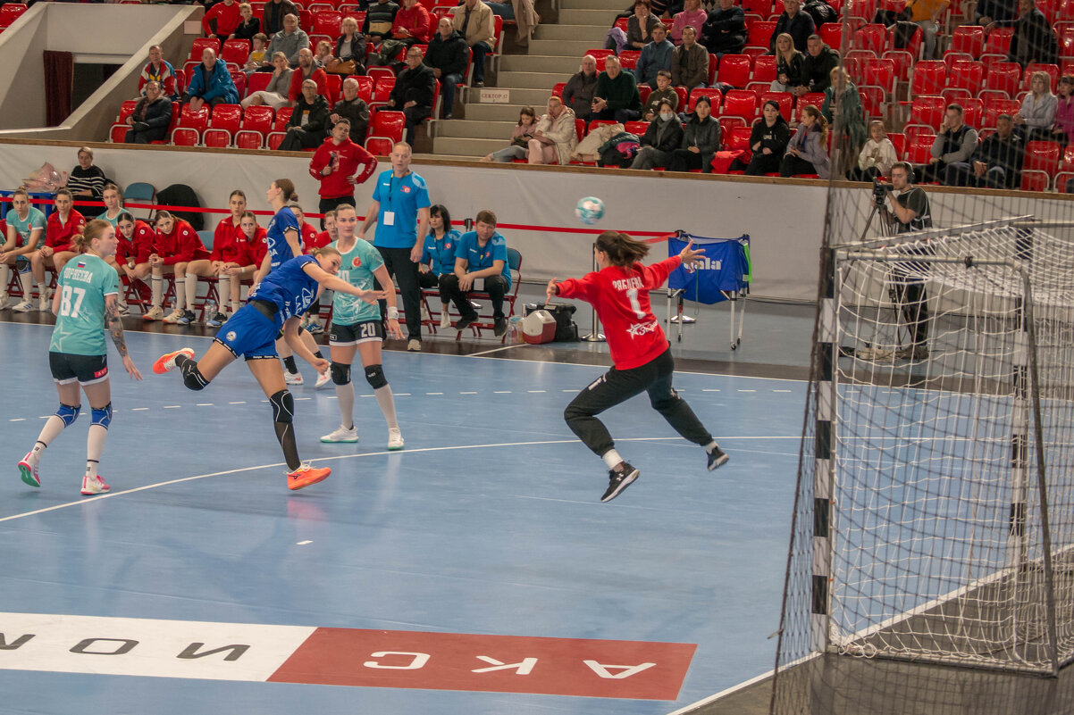 Бросок - Владимир Жуков