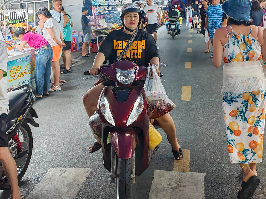 Ночной рынок - Dmitry i Mary S