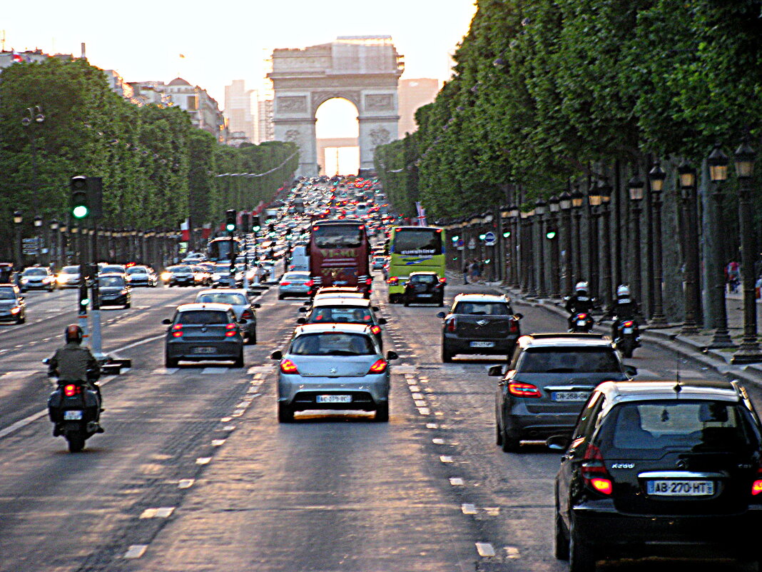 По Парижу на автобусе. - Владимир Драгунский