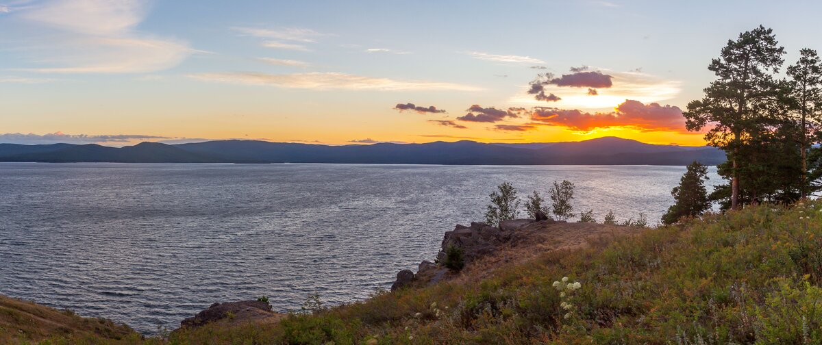 Закат на озере Тургояк (панорама). - Алексей Трухин