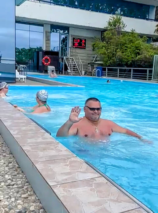 В бассейне - Serega SchütZ