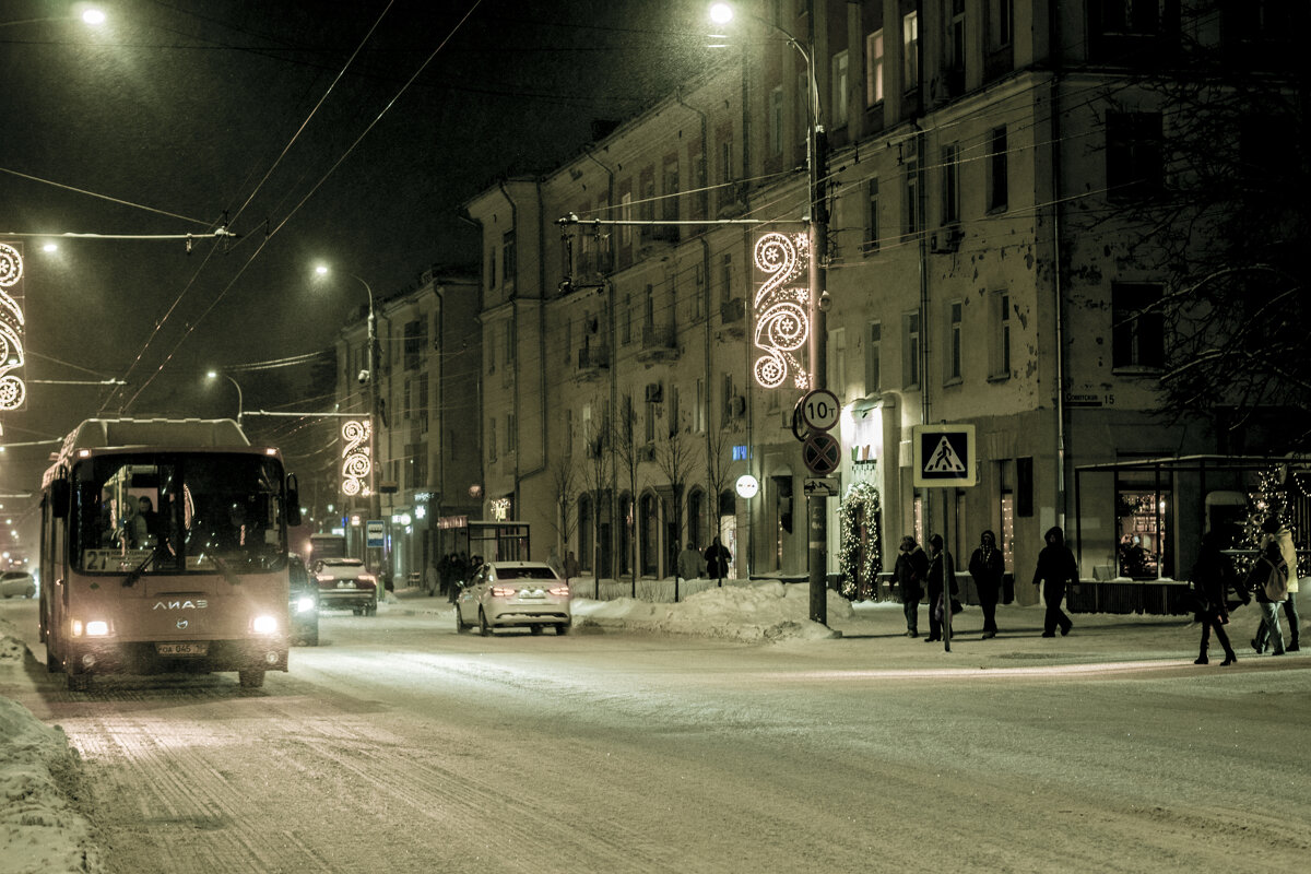 Мой город - ЯНВАРЬ -24 - Владимир Максимов Мой город - ЯНВАРЬ -24 - Владимир Максимов