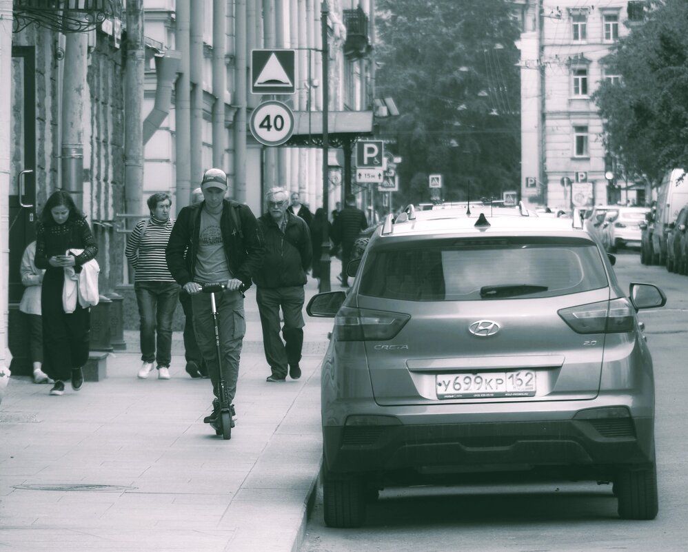 У каждого своя скорость - Магомед . У каждого своя скорость - Магомед .