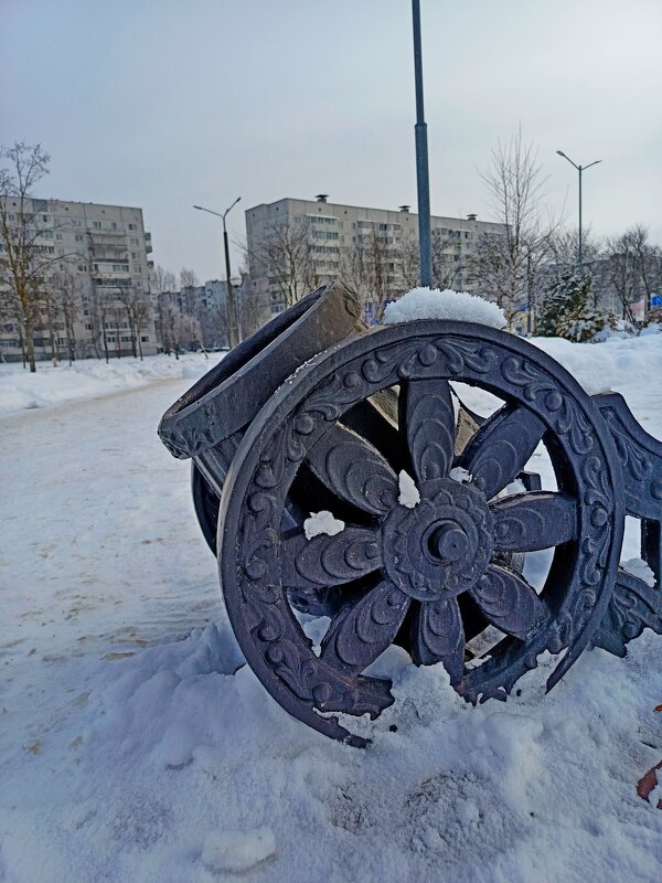 "...что б в пушку затолкать бычок.." - Vladimir Semenchukov "...что б в пушку затолкать бычок.." - Vladimir Semenchukov