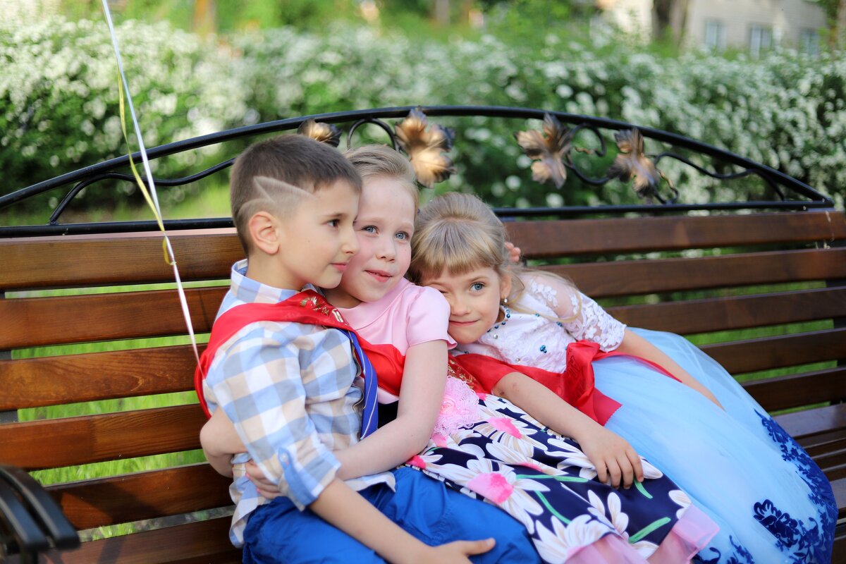 *** - Андрей Л. В.