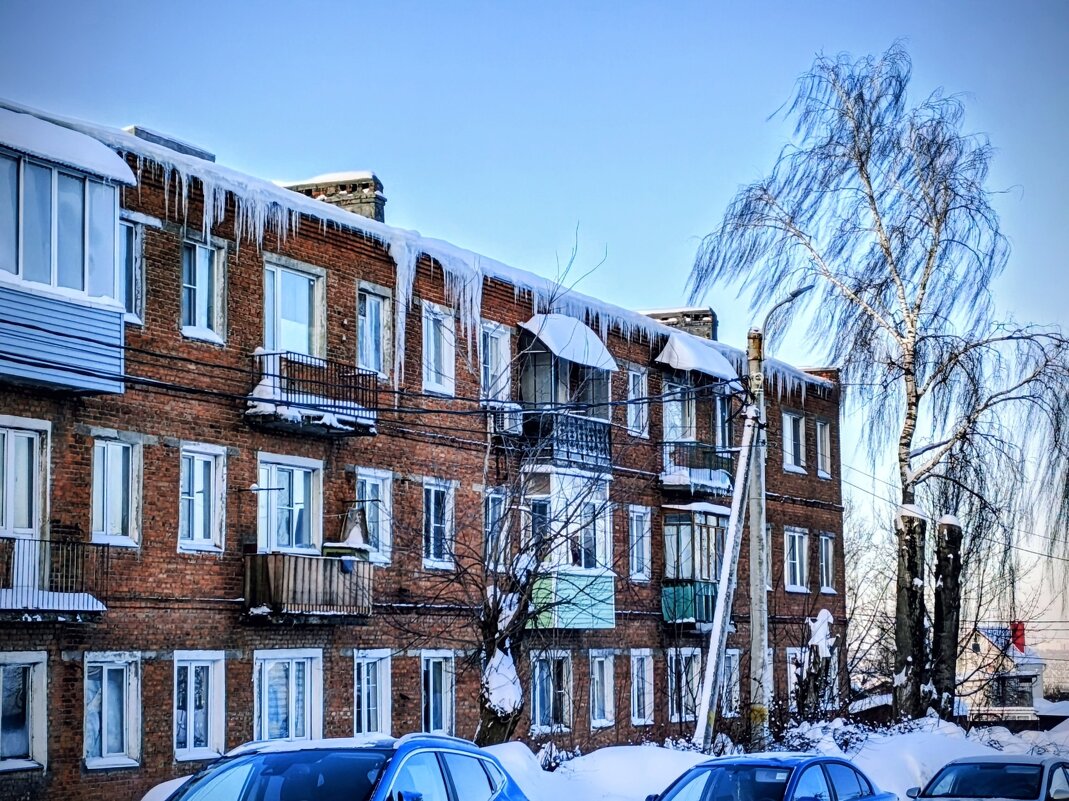 Снежный январь - Михаил Столяров