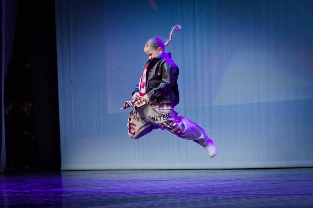 танцевальный взлет - Артём Евтюхов танцевальный взлет - Артём Евтюхов