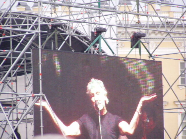 концерт Р. Уотерса на Дворцовой...СПБ... - vadim 