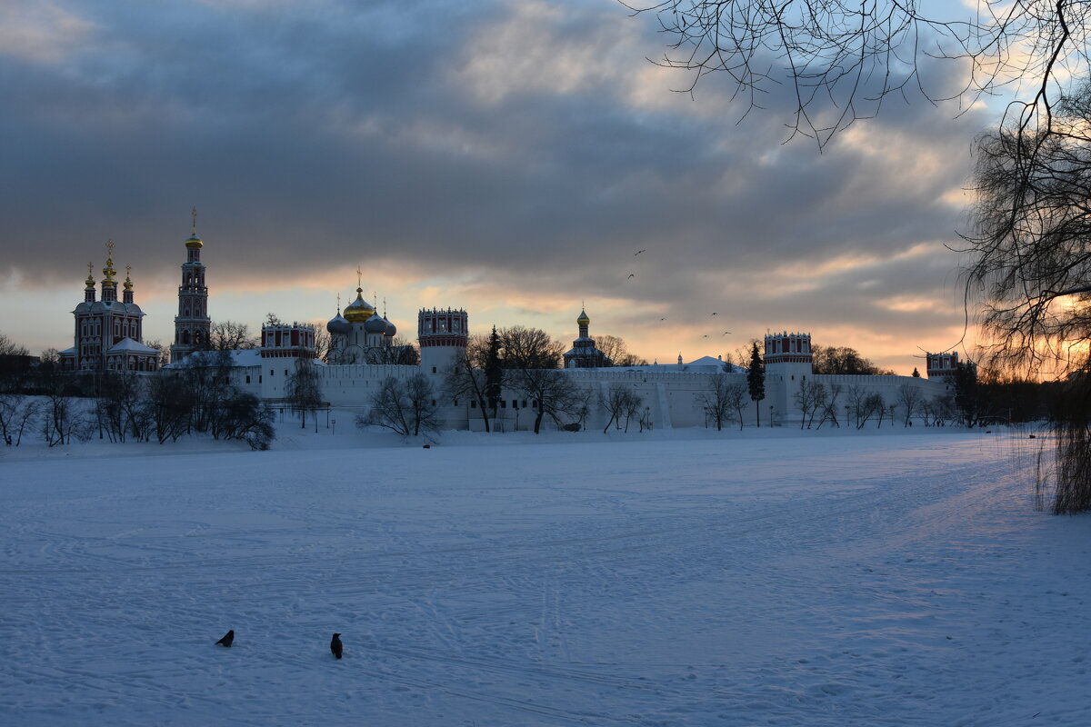 Москва. Закат у Новодевичьего... - Наташа ***** Москва. Закат у Новодевичьего... - Наташа *****