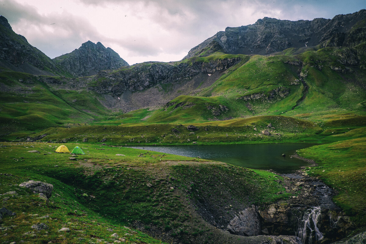 Озеро провальное - Сергей Сабешкин