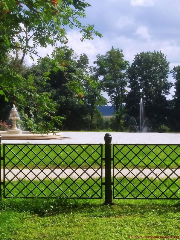 Парк фонтанов - Елена Сухорученкова