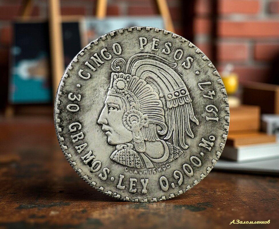 Вождей у нас сейчас до xрена..Нам индейцев не хватает. :-) - Андрей Заломленков