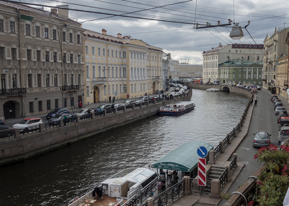 *** - Александр Русинов