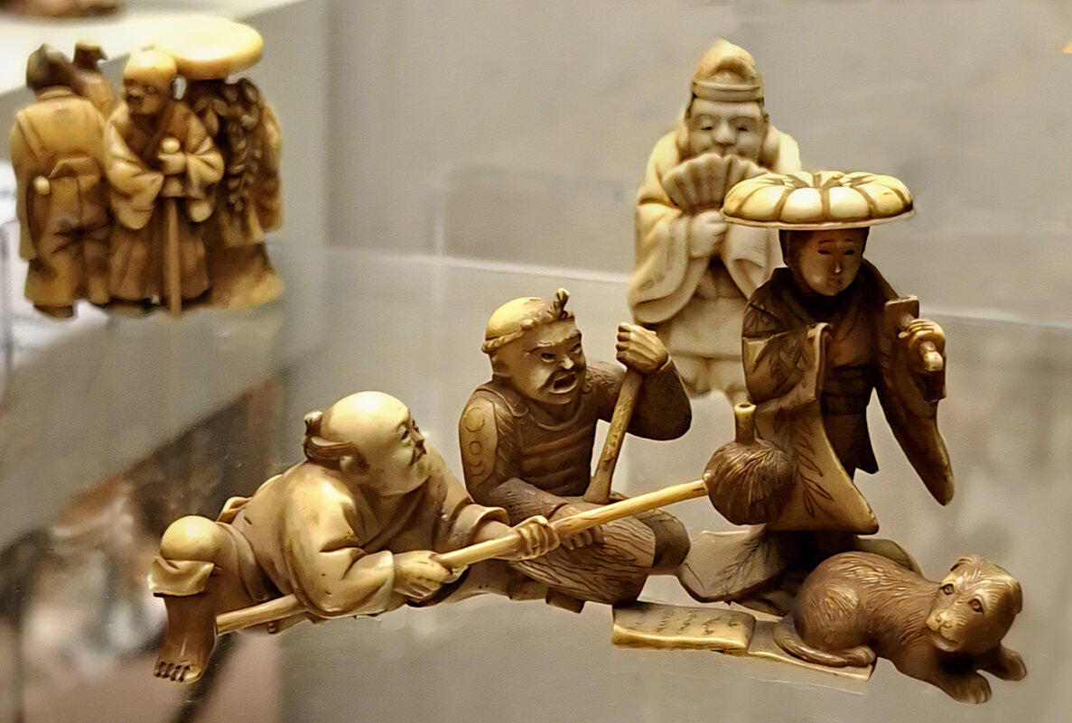 Окимоно "Три актера с собакой". Япония. - ИРЭН@ .