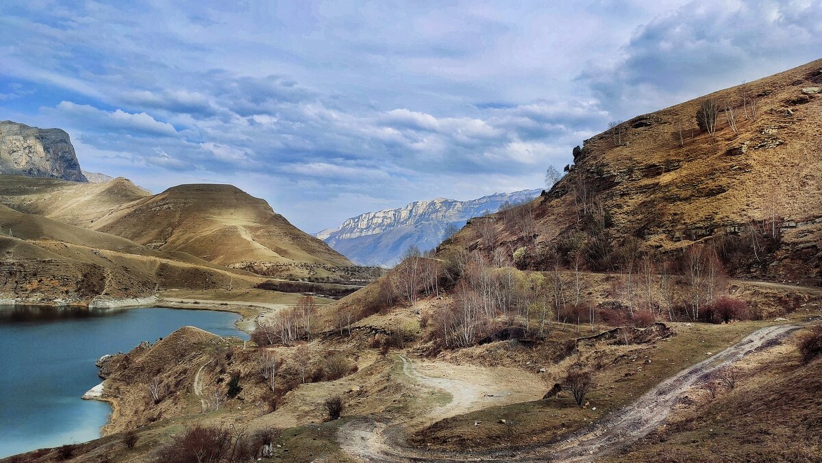 В окрестностях озера Гижгит - Мариша 