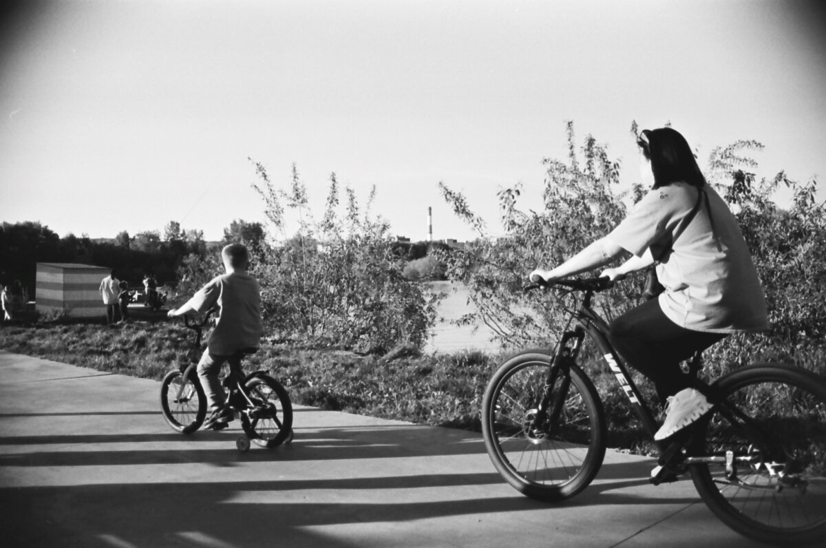 Велосипедная прогулка - Дмитрий Шароватов