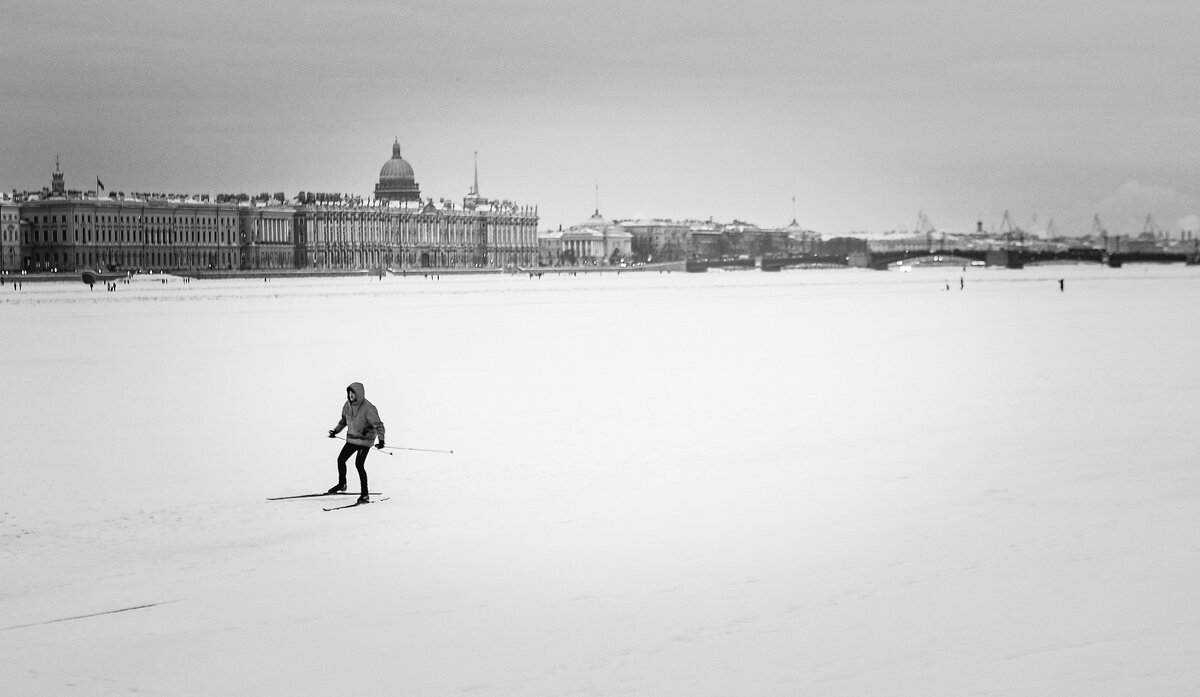 Лыжная прогулка по Неве - Магомед .