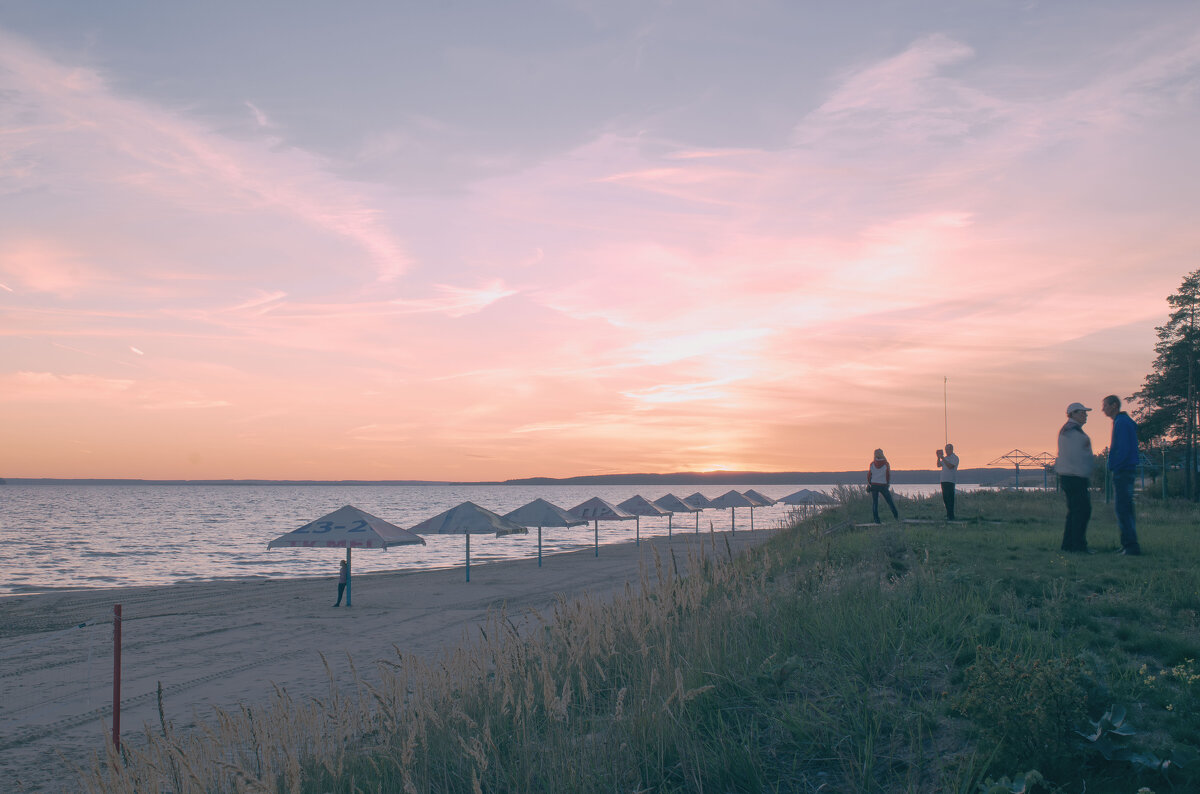 **** - Игорь Николаев