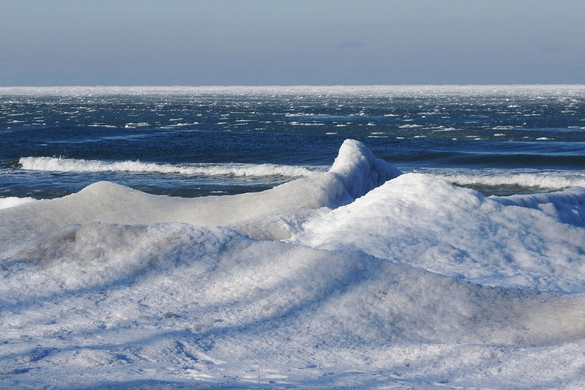 Снежно-ледяные барханы - Рита Симонова