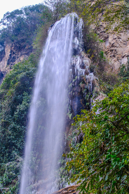 Водопад озера Баофенг - Георгий А