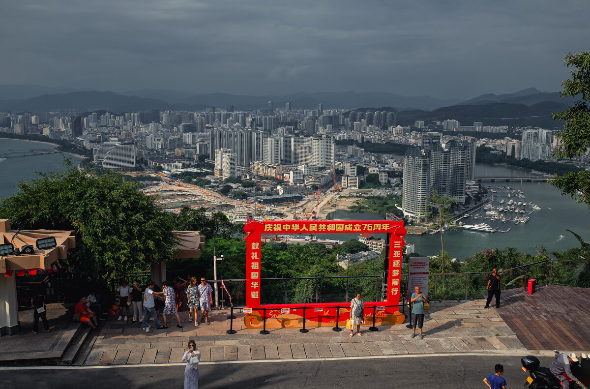Вид с горы Олень повернул голову - Лилия . Вид с горы Олень повернул голову - Лилия .