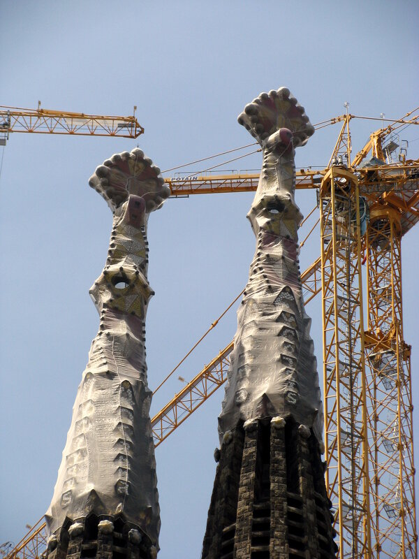 Барселона. Фрагмент храма Святого Семейства. - Владимир Драгунский