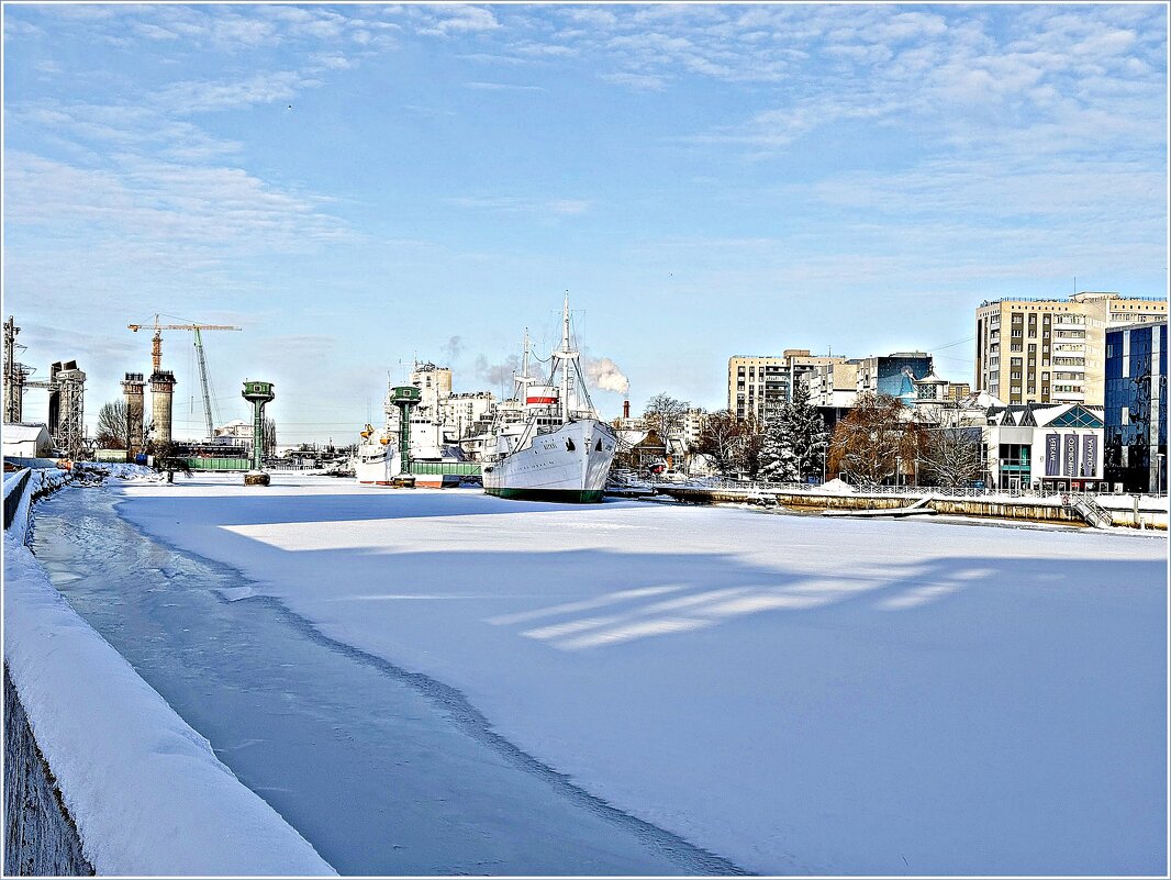 Вчера. Погожим ,морозным ,солнечным деньком. - Валерия Комова Вчера. Погожим ,морозным ,солнечным деньком. - Валерия Комова